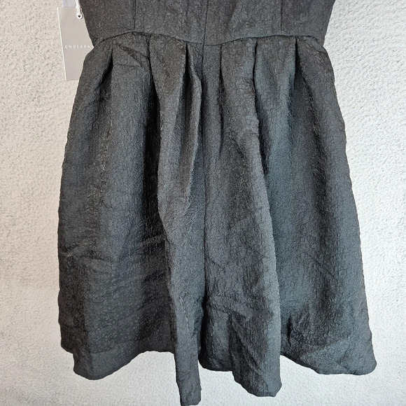 Chelsea 28 Womens Black Mini Romper Sz M Pockets Puckered Textured - Picture 7 of 14